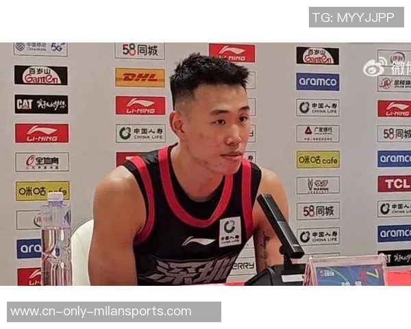 贺希宁：从篮球新星到职业生涯的辉煌之路探索与成长的故事